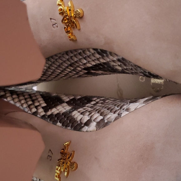 Prada python ankle strap marry jane pumps Calzature Donna Cipria button hot 37 7 - Picture 14 of 16